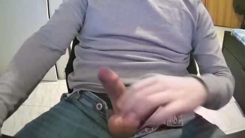 nuotatore90 online show from March 17, 6:22 pm