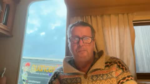 Snapshot of nurod chatting on November 30, 4:22 pm nurod online show from November 30, 4:22 pm