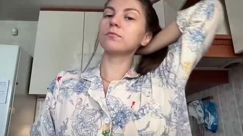 Snapshot of nursedoll chatting on September 13, 4:34 am Ema online show from September 13, 4:34 am