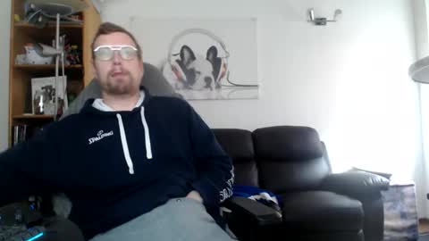 nursefan online show from November 22, 10:36 am