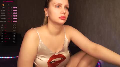 WEELCOMEEEEEEEEEE online show from December 13, 10:48 pm