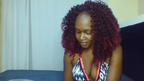 Snapshot of nutgal_ chatting on November 17, 4:57 pm nutgal online show from November 17, 4:57 pm