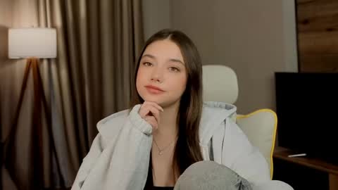 Rachel online show from June 3, 8:03 pm