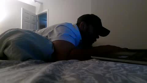 nuttincowboy727272 online show from January 14, 1:55 am