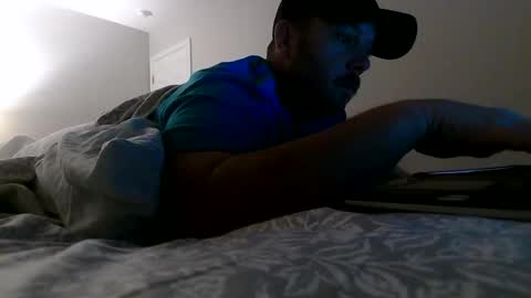 nuttincowboy727272 online show from January 16, 2:59 am