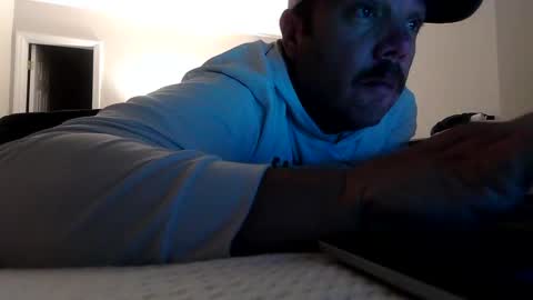 Snapshot of nuttincowboy727272 chatting on March 30, 12:33 am nuttincowboy727272 online show from March 30, 12:33 am
