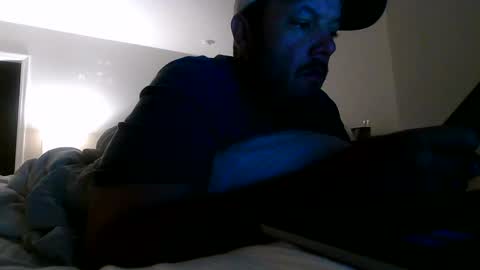 Snapshot of nuttincowboy727272 chatting on May 19, 12:49 am nuttincowboy727272 online show from May 19, 12:49 am