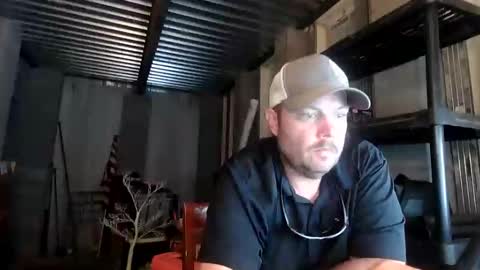 Snapshot of nuttincowboy727272 chatting on May 20, 6:36 pm nuttincowboy727272 online show from May 20, 6:36 pm