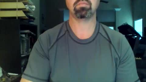 nvrenuff1979 online show from February 6, 12:52 pm