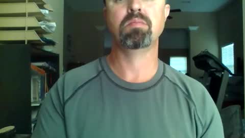 nvrenuff1979 online show from April 12, 12:32 pm