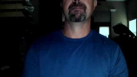 nvrenuff1979 online show from April 22, 11:34 am