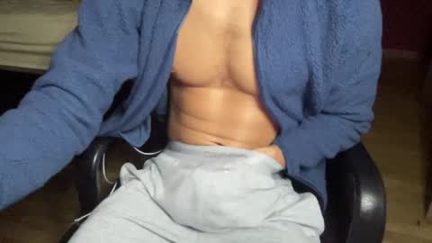 Snapshot of nyc2100 chatting on January 8, 4:55 am Your HOTBF online show from January 8, 4:55 am