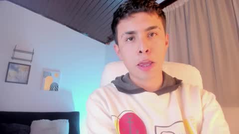 Snapshot of nyko_ds chatting on October 3, 7:44 pm nyko_ds online show from October 3, 7:44 pm