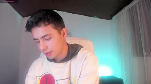 Snapshot of nyko_ds chatting on October 10, 7:57 pm nyko_ds online show from October 10, 7:57 pm