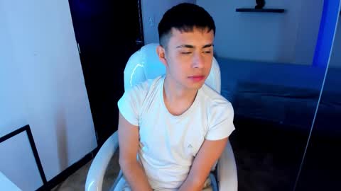 Snapshot of nyko_ds chatting on November 7, 5:07 am nyko_ds online show from November 7, 5:07 am