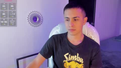Snapshot of nyko_ds chatting on December 17, 3:23 am nyko_ds online show from December 17, 3:23 am