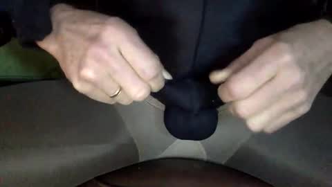 Snapshot of nylon2412 chatting on October 30, 7:10 am nylon2412 online show from October 30, 7:10 am