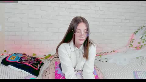 Kat online show from October 10, 5:56 pm