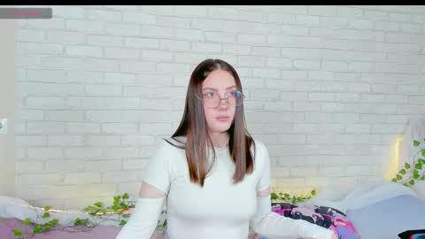 Kat online show from November 22, 7:24 pm