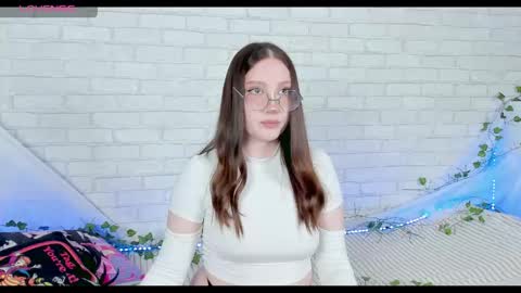 Kat online show from May 3, 5:19 pm