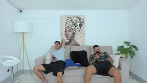 nympho_nathy_sophi online show from April 30, 1:28 pm