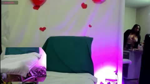 nyomi browm online show from February 11, 4:17 am