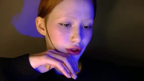 nyra_thira online show from February 1, 3:43 pm