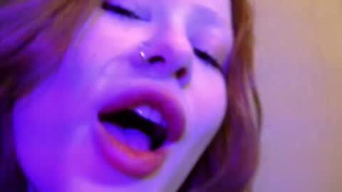 nyra_thira online show from March 5, 2:02 pm