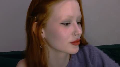 Snapshot of nyra_thira chatting on May 10, 7:52 pm nyra_thira online show from May 10, 7:52 pm