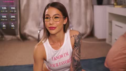 Snapshot of nyrobinova chatting on March 9, 4:16 am nyrobinova online show from March 9, 4:16 am