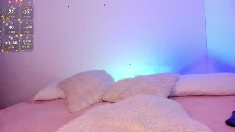 Snapshot of nyx__blackwood chatting on October 21, 10:32 pm nyx__blackwood online show from October 21, 10:32 pm