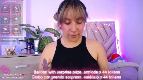 Snapshot of nyx_andria chatting on March 3, 9:48 pm Alex . online show from March 3, 9:48 pm