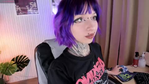 Snapshot of nyx_dolll chatting on November 19, 5:07 am Nyx Doll online show from November 19, 5:07 am