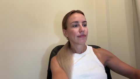 Anastasia online show from July 3, 7:15 am