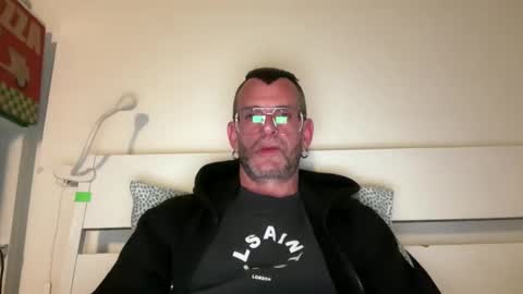 Snapshot of o_johnny_deep_o chatting on May 20, 3:56 am Jonathan Deep online show from May 20, 3:56 am