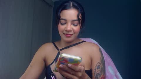 Snapshot of obeyval chatting on October 1, 12:16 am Vale online show from October 1, 12:16 am