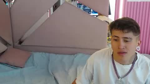 oblivionlove online show from June 11, 2:53 am