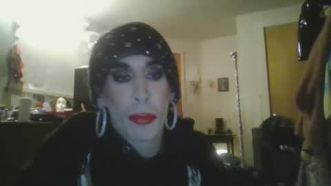 obsessed_glambert online show from October 6, 11:46 pm