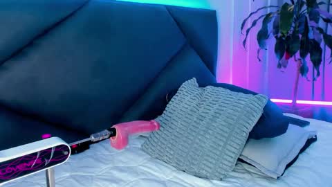 Lua  bohareal  online show from February 25, 1:26 am