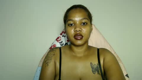 obsidianrose_ online show from June 7, 3:43 am