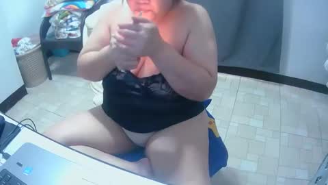 Snapshot of oceanajamara88 chatting on March 8, 2:04 am oceanajamara88 online show from March 8, 2:04 am