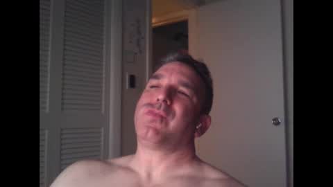 Snapshot of oceanmanx chatting on December 3, 1:30 am Ocean online show from December 3, 1:30 am