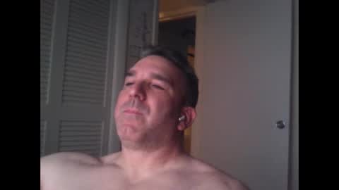 Snapshot of oceanmanx chatting on December 7, 3:47 am Ocean online show from December 7, 3:47 am