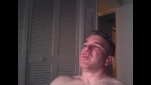 Snapshot of oceanmanx chatting on December 27, 5:42 am Ocean online show from December 27, 5:42 am