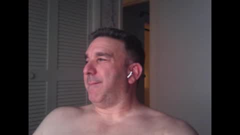 Snapshot of oceanmanx chatting on January 13, 4:28 am Ocean online show from January 13, 4:28 am