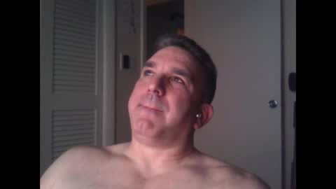 Snapshot of oceanmanx chatting on January 17, 3:12 am Ocean online show from January 17, 3:12 am