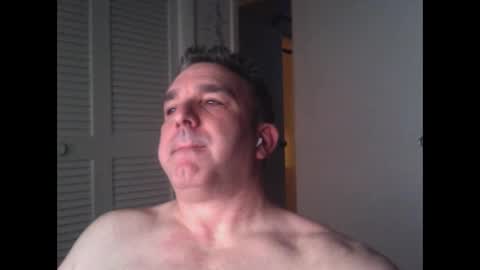 Snapshot of oceanmanx chatting on January 26, 3:59 am Ocean online show from January 26, 3:59 am