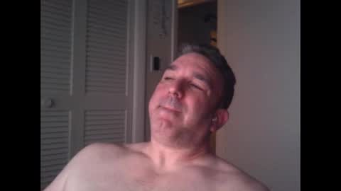 Snapshot of oceanmanx chatting on February 26, 2:37 am Ocean online show from February 26, 2:37 am