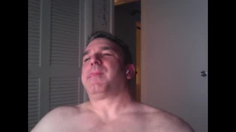 Snapshot of oceanmanx chatting on March 4, 3:11 am Ocean online show from March 4, 3:11 am