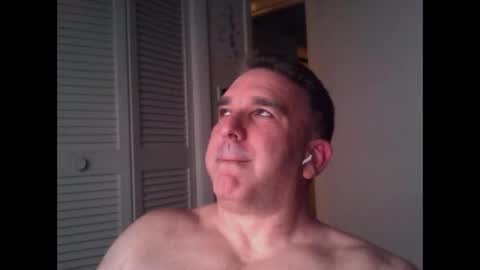 Snapshot of oceanmanx chatting on November 13, 3:05 am Ocean online show from November 13, 3:05 am